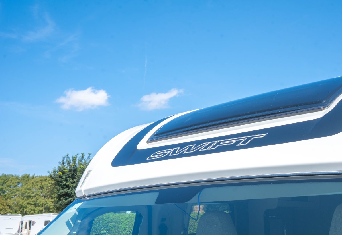 2024 Swift Escape 694 140BHP