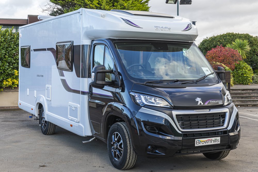 Peugeot Elddis Evolution 196 (2024) 6-Berth 140BHP Manual Motorhome