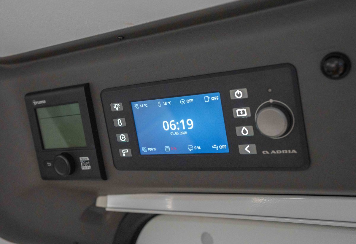 Fiat Adria Twin Supreme 640 SLB 140BHP Auto