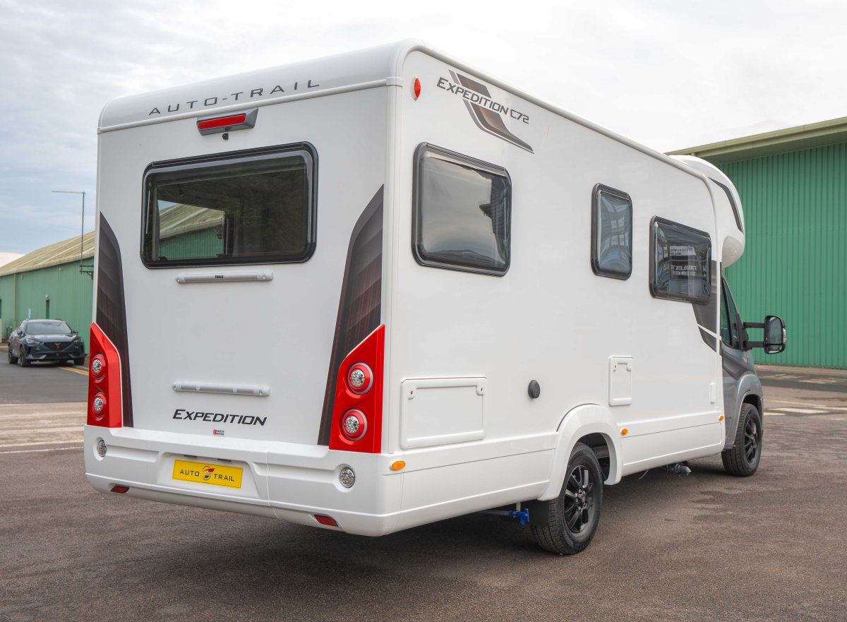 Auto-Trail Expedition C72 140BHP