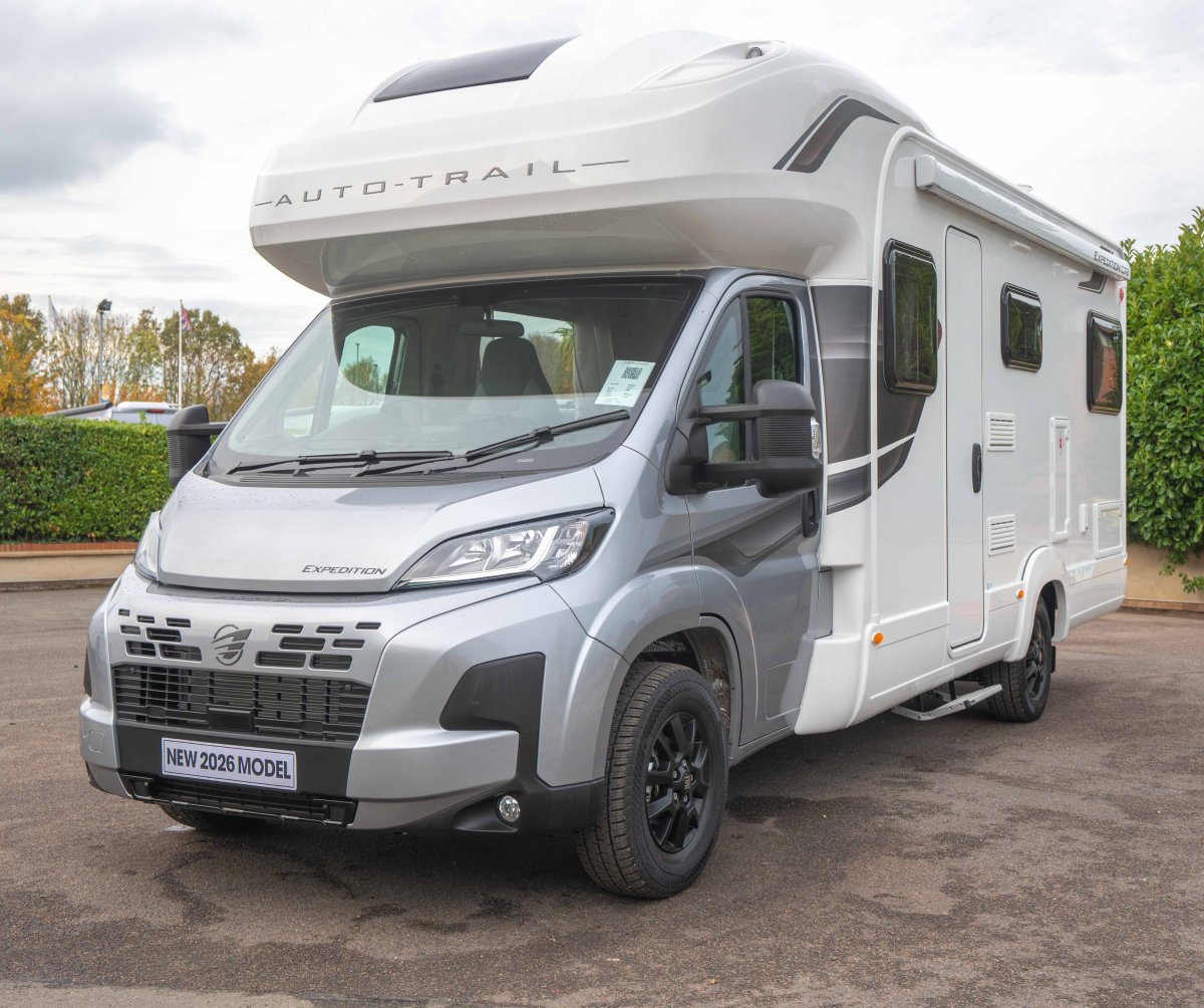 2026 Auto-Trail Expedition C72 140BHP Auto