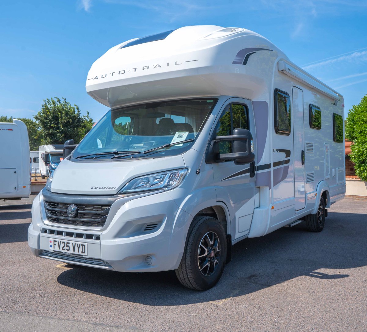 Auto-Trail Expedition C72 140BHP