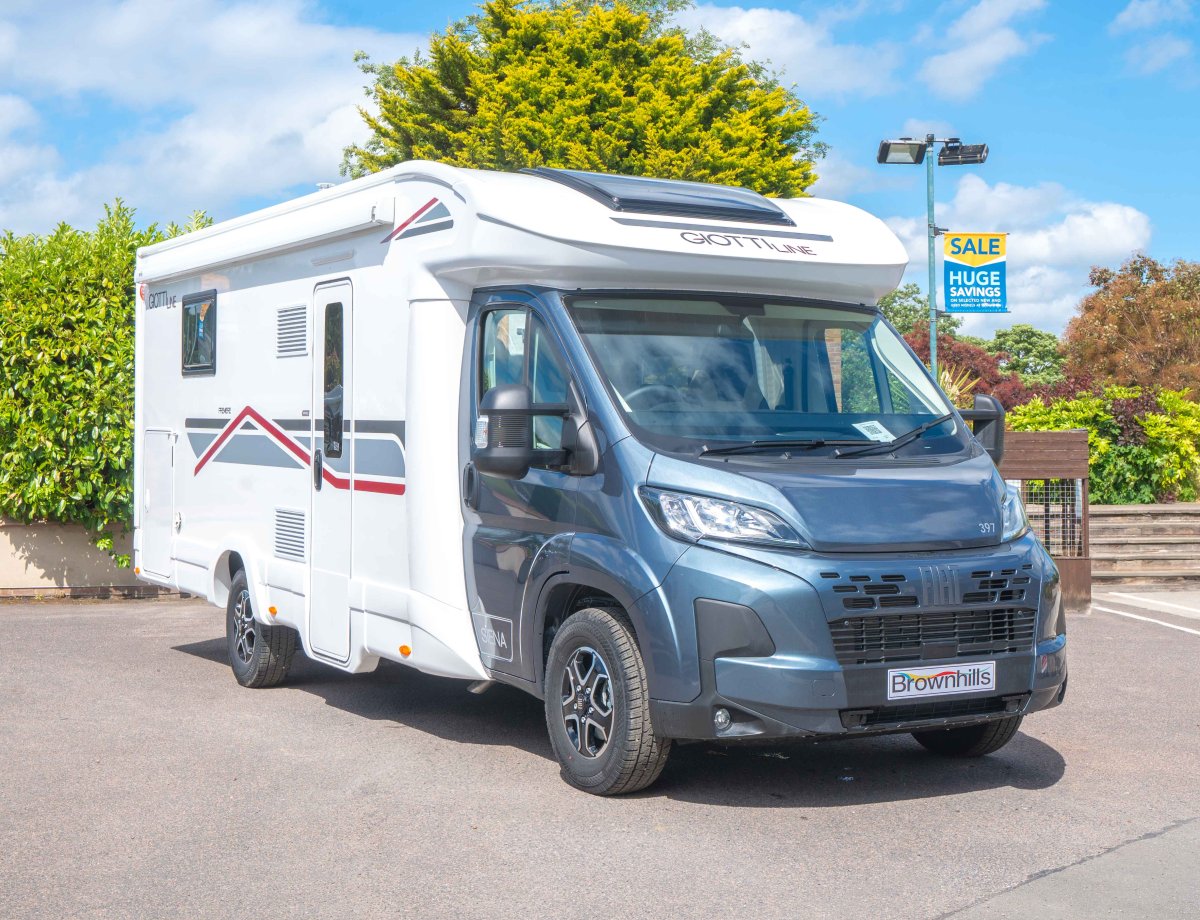 Giottiline Siena 4-Berth Automatic with French Bed