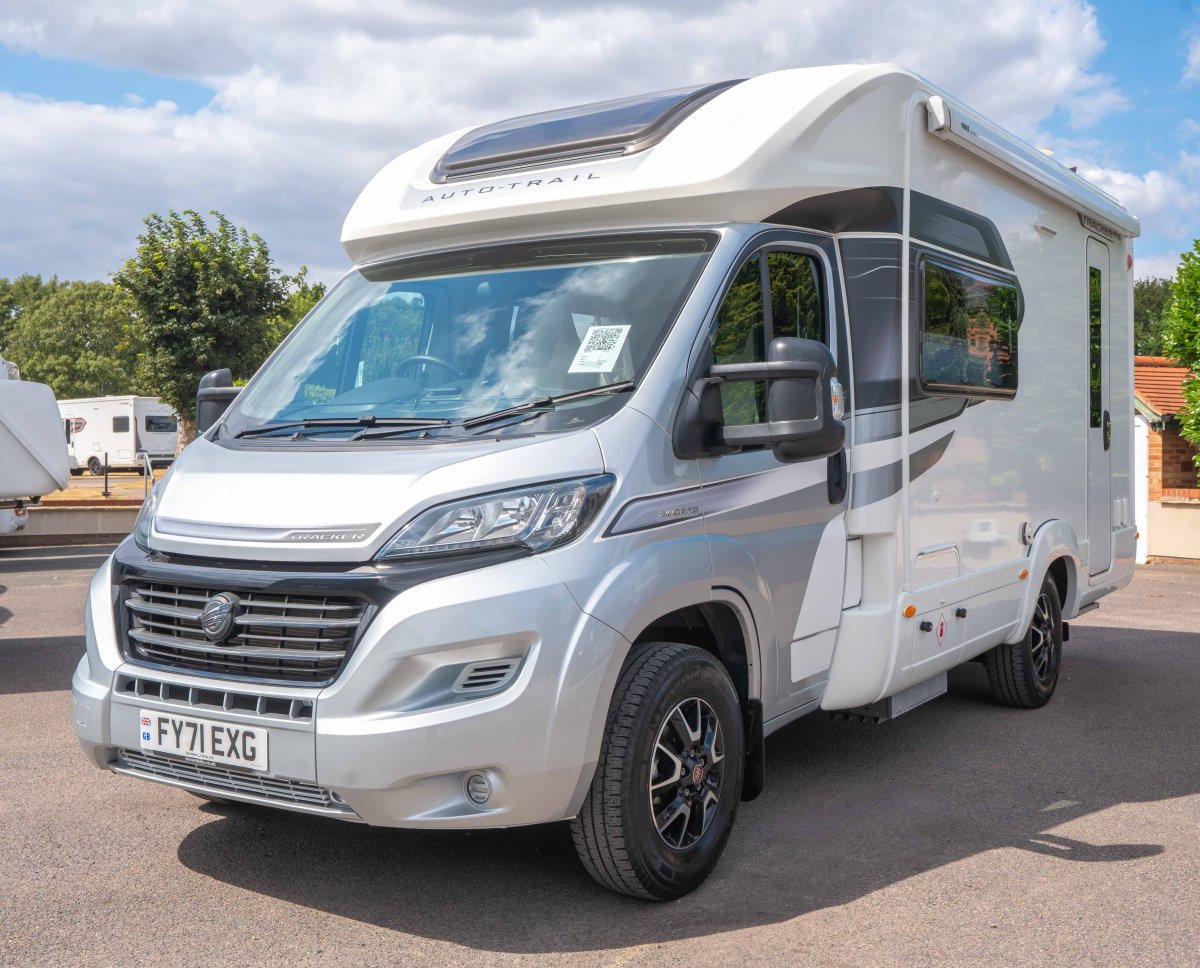 Auto-Trail Tracker EKS 140BHP