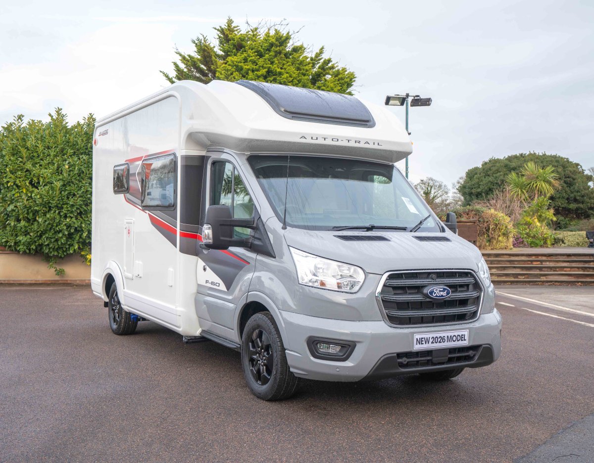 Auto-Trail F-Line F60 130BHP (2024) 4-Berth Compact Rear-Lounge Motorhome