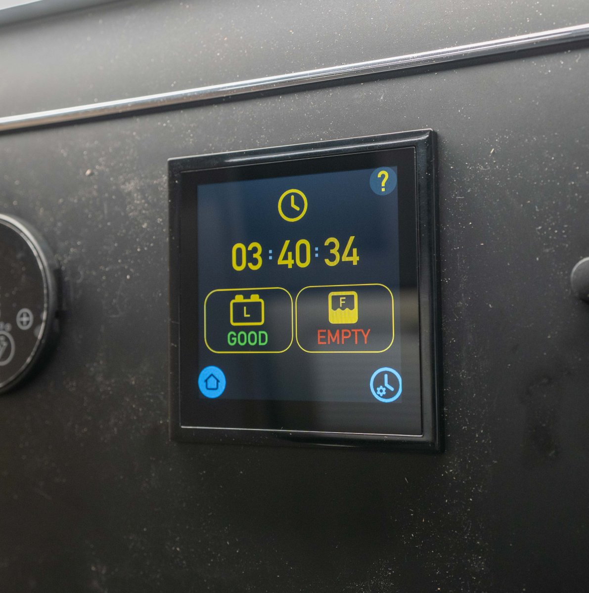 Auto-Trail F-Line F70 165BHP Auto