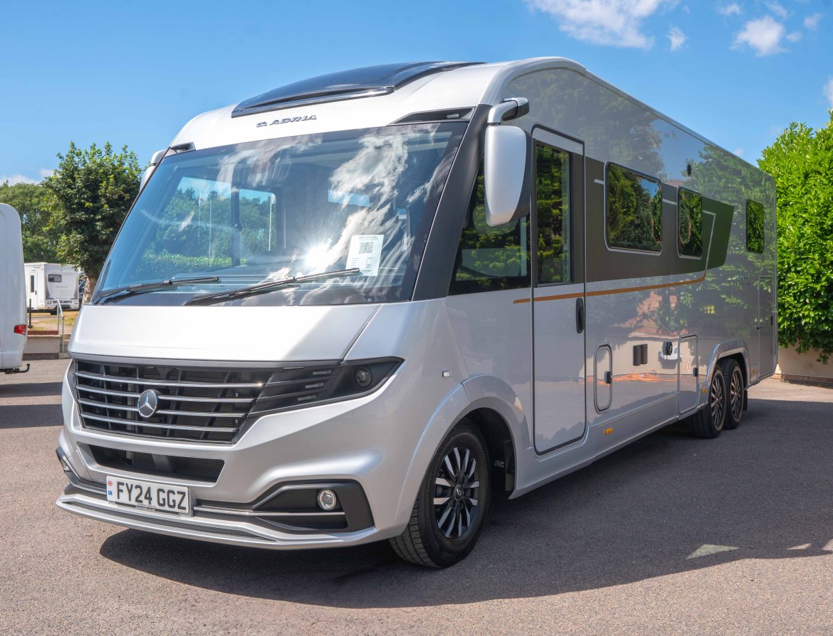 2024 Adria Supersonic 890 LC 170BHP Auto