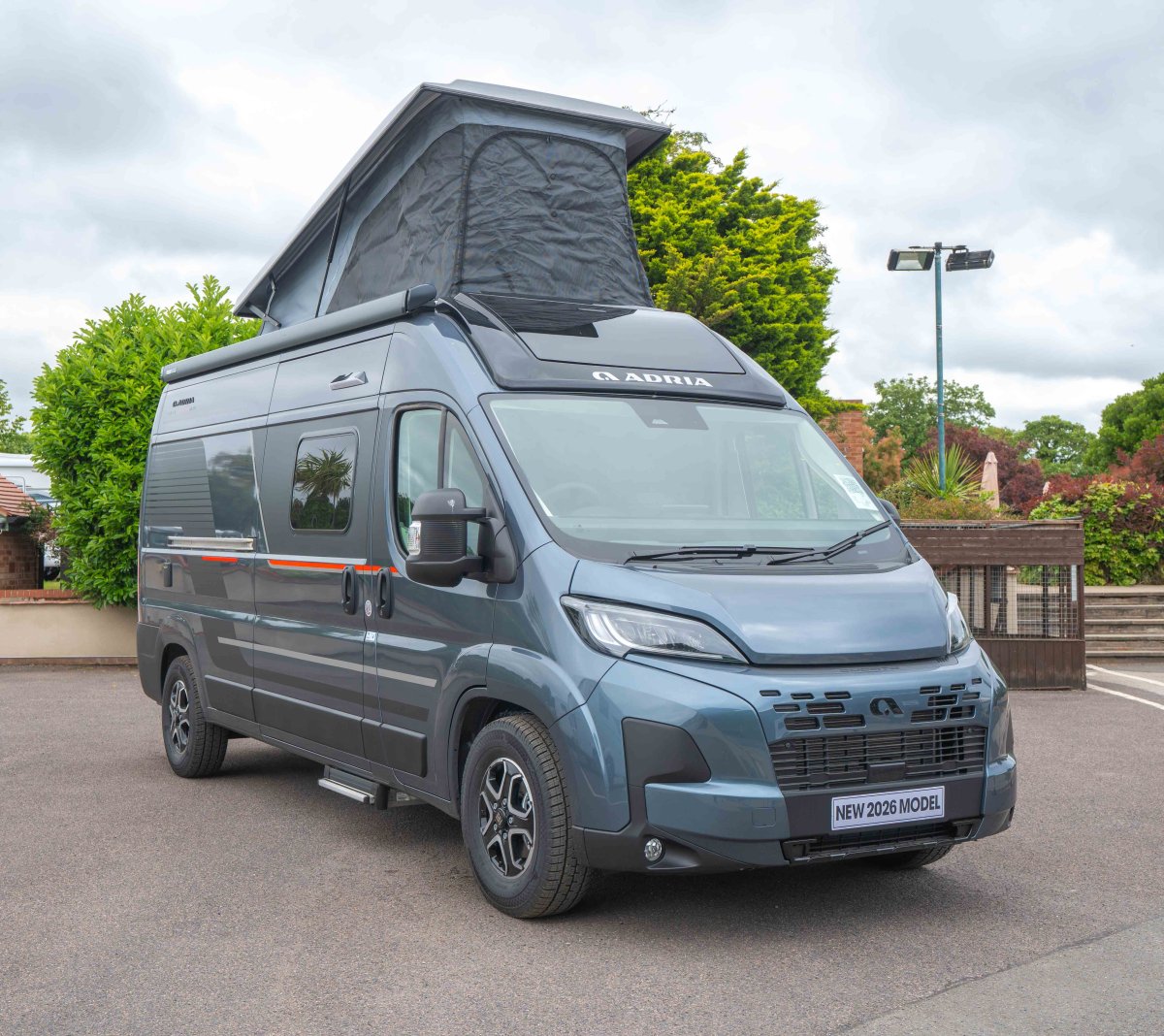 Adria Twin Sports 600 SPB 140BHP Auto