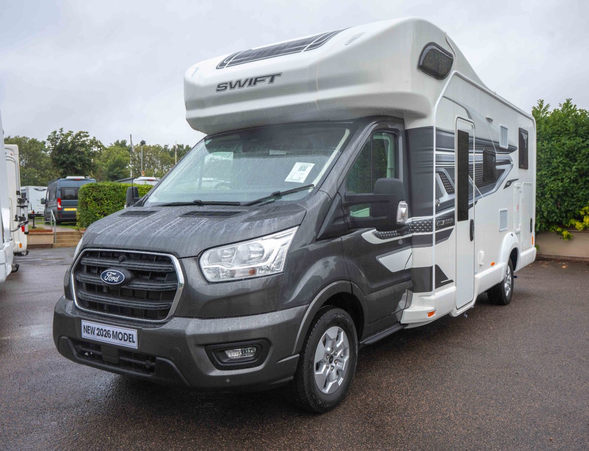 2026 Swift Voyager 485 165BHP Auto