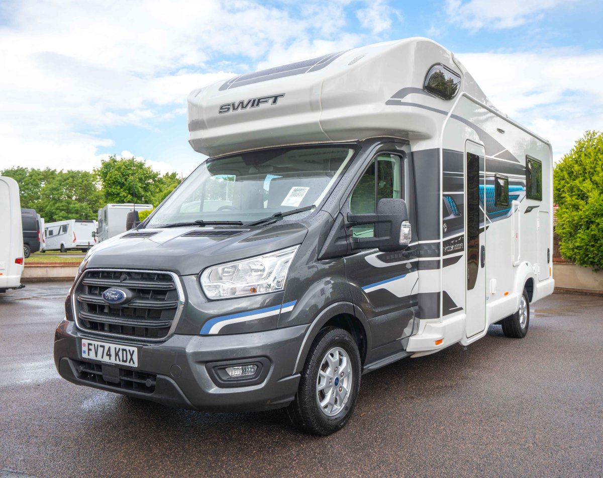 2024 Swift Voyager 494 155BHP Auto