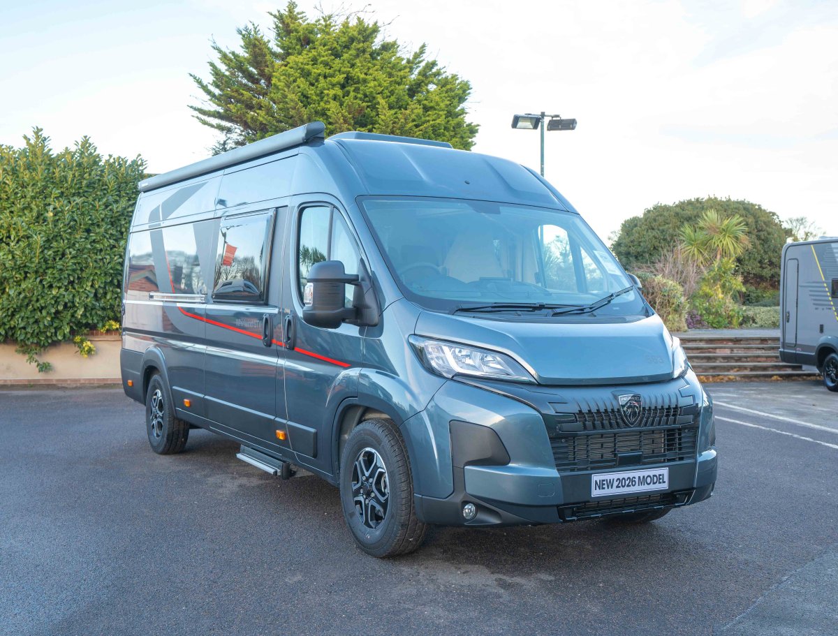 Peugeot Elddis Whirlwind GTV 563 140BHP Automatic 3-Berth Motorhome