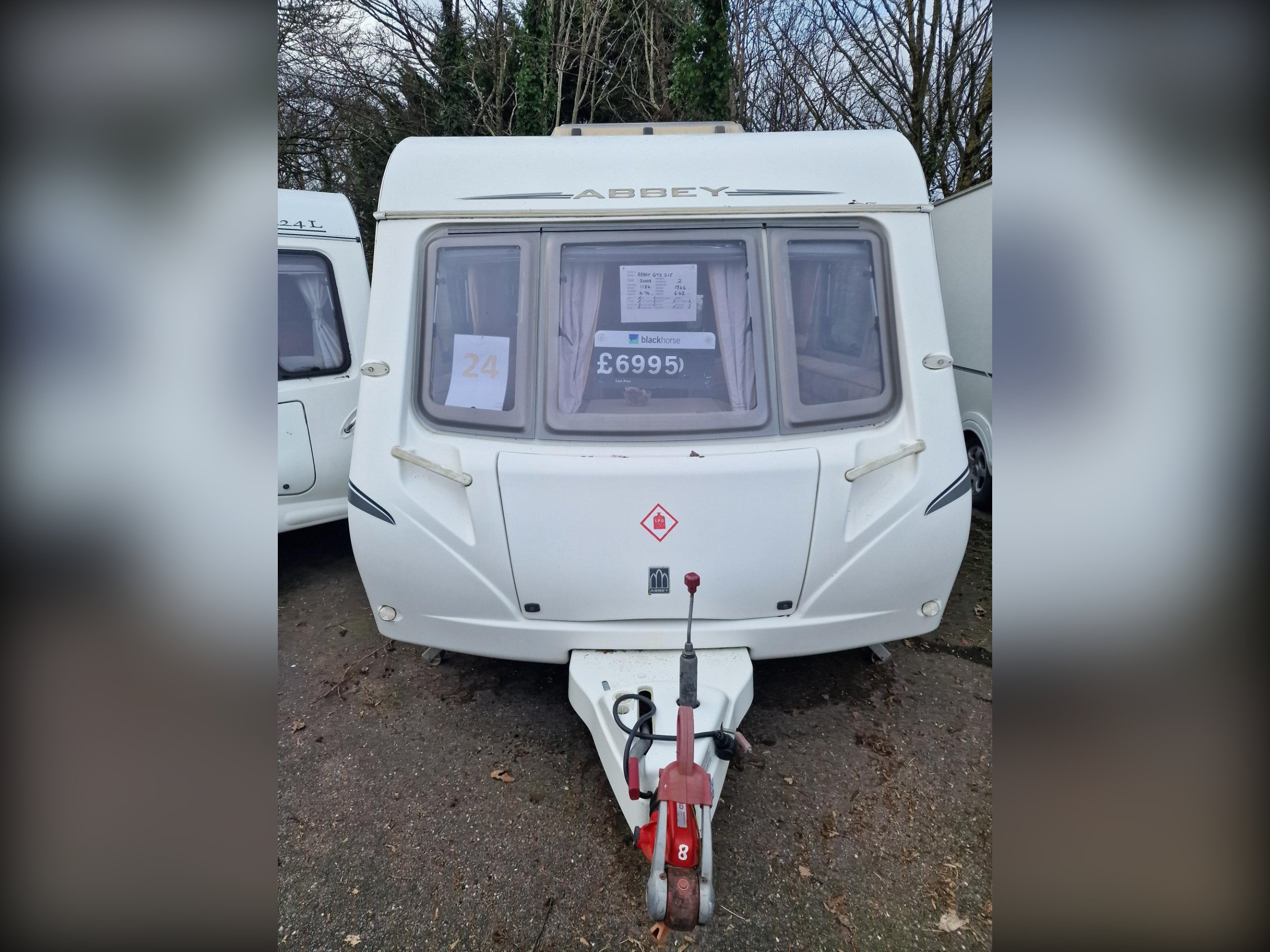 Abbey GTS 215 2008 2-Berth Caravan with End-Washroom