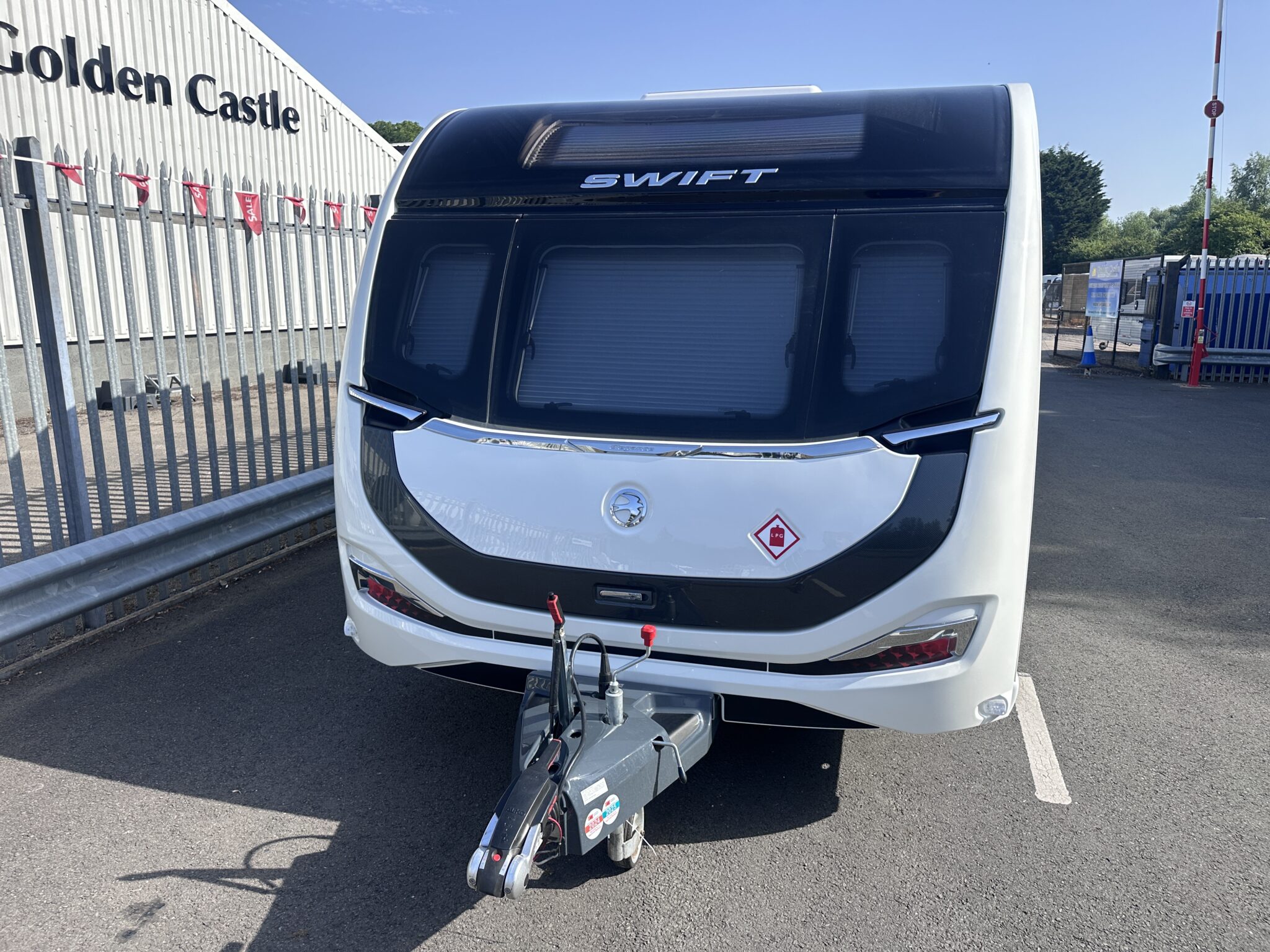 Exterior - Front