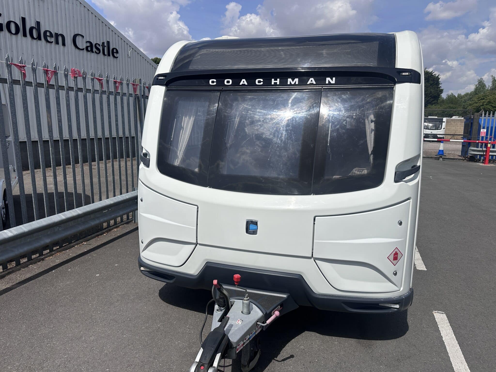 2019 Coachman VIP 520