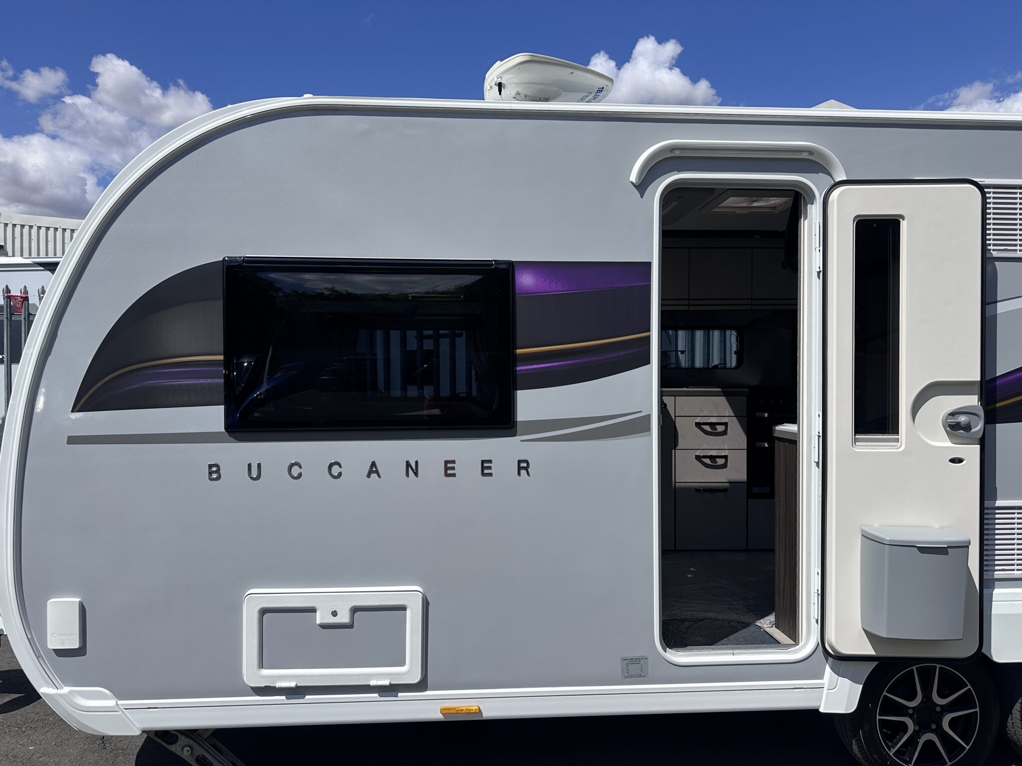 2025 Buccaneer Cruiser