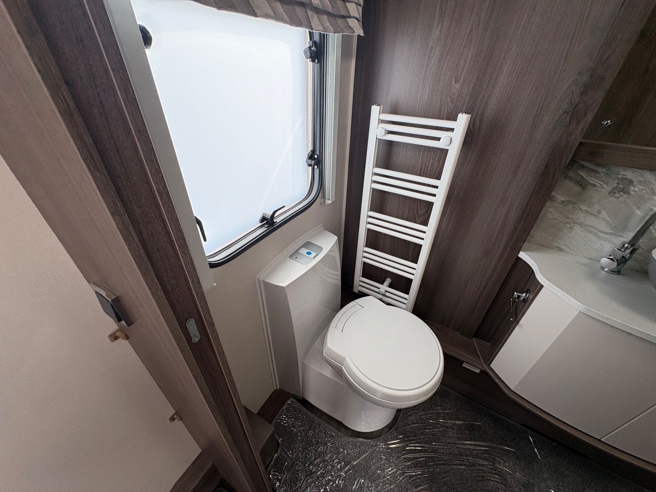 2022 Coachman Laser 575 Xtra