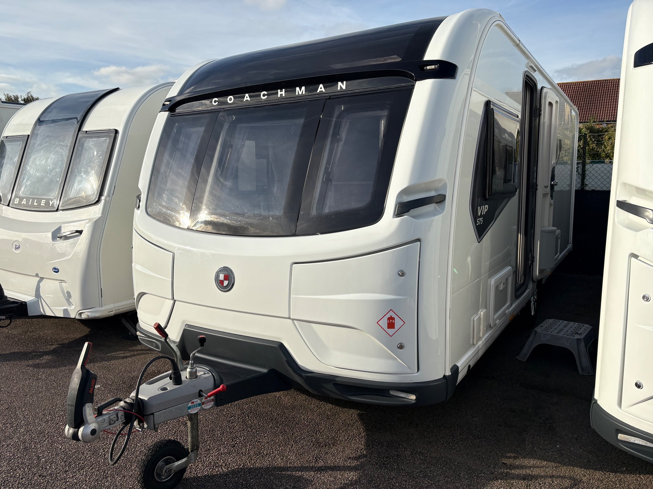 2022 Coachman VIP 575