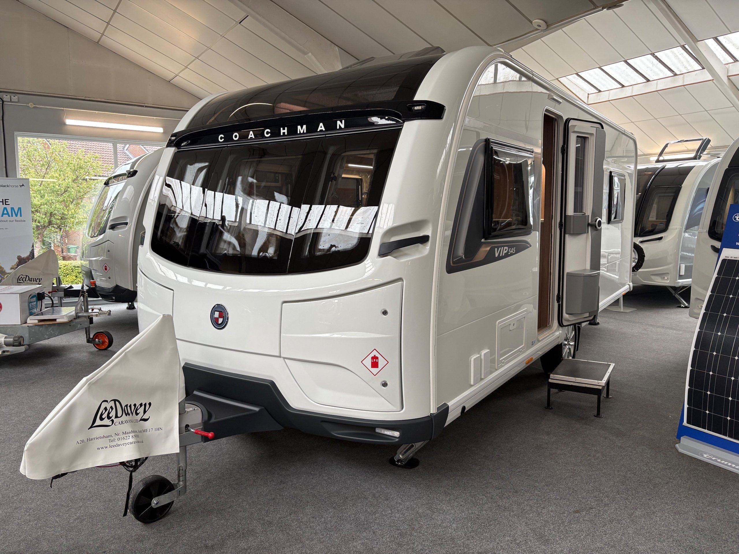 2026 Coachman VIP 545