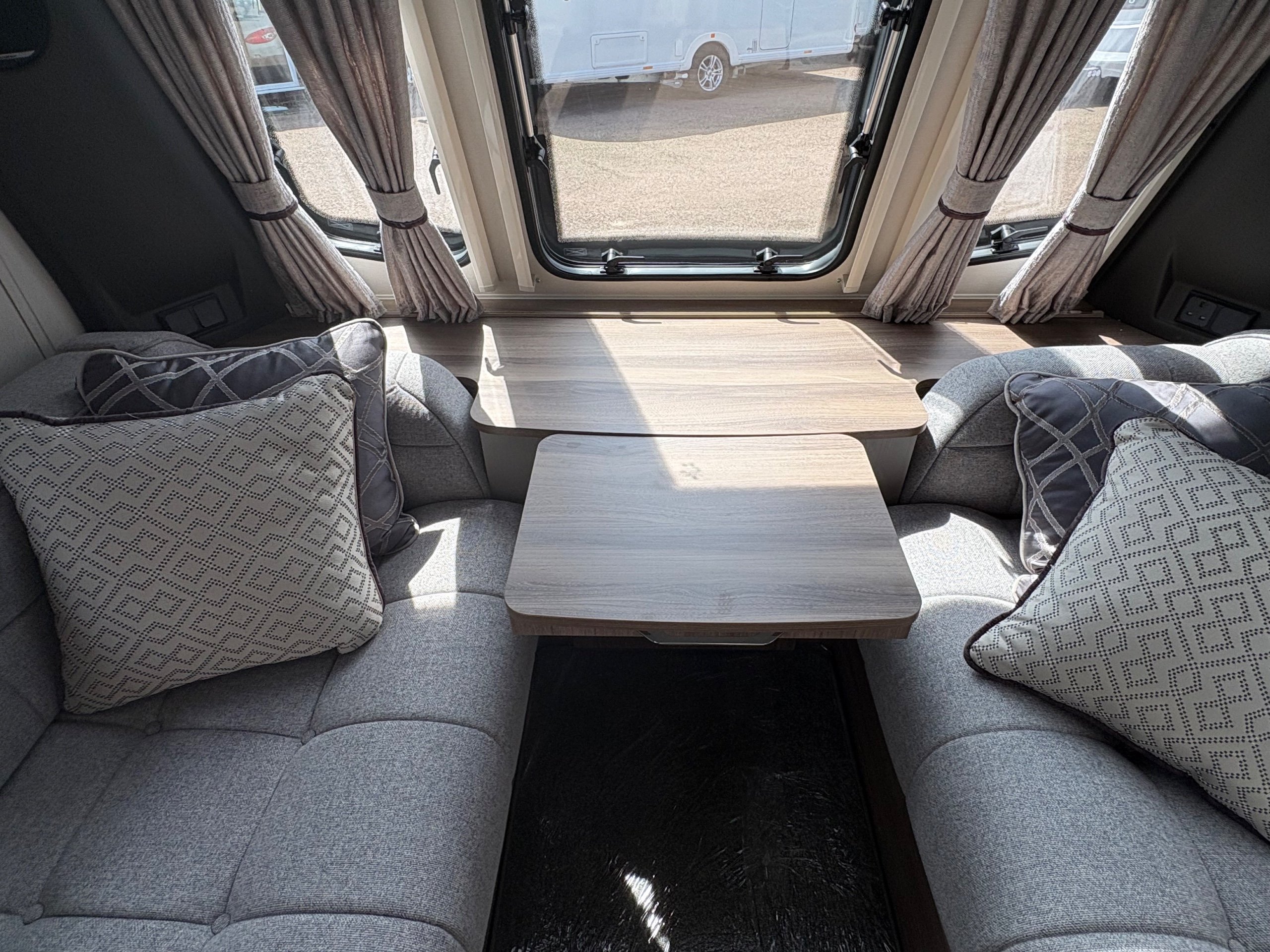 2024 Coachman Acadia 575