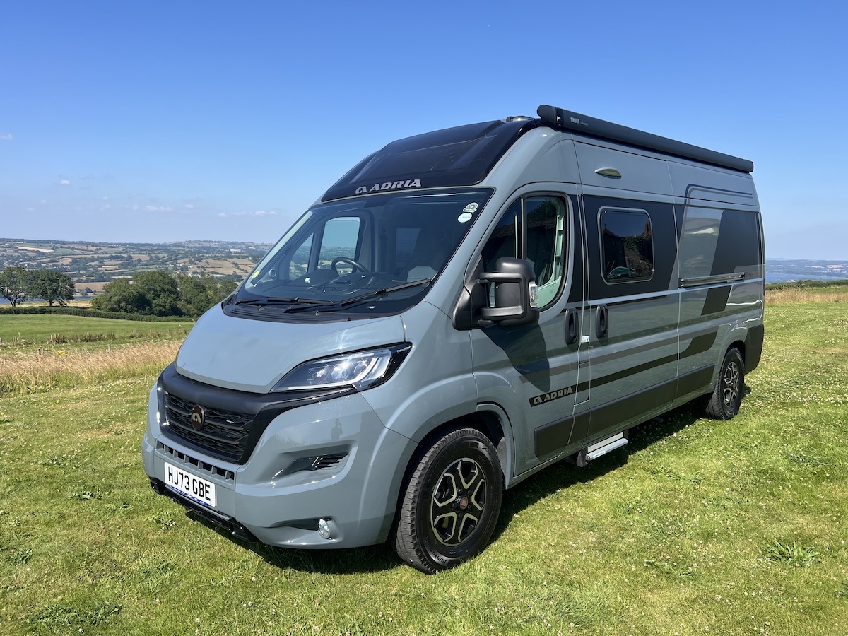 Adria TWIN Supreme 600 SPB