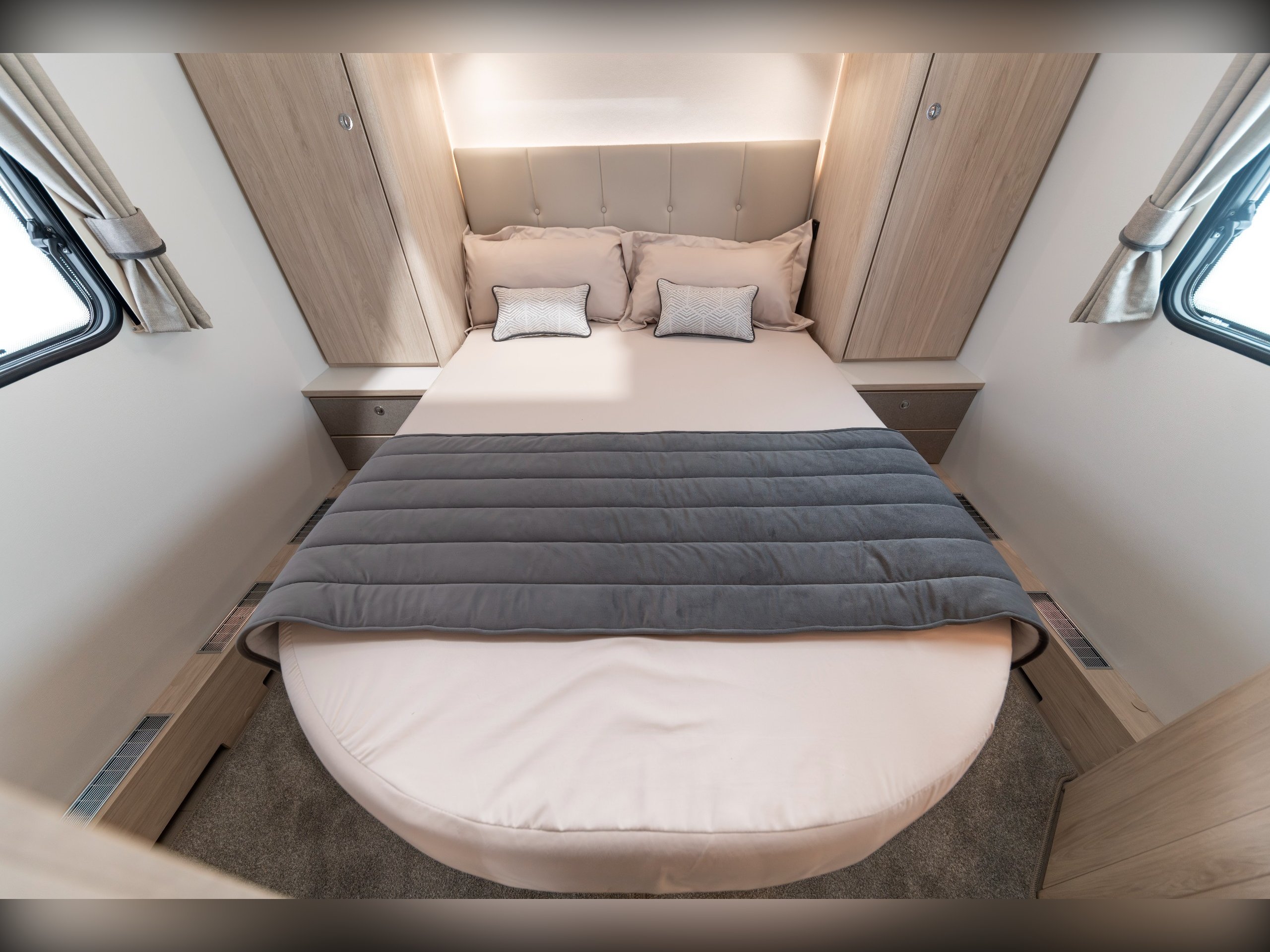 Elddis Crusader Borealis