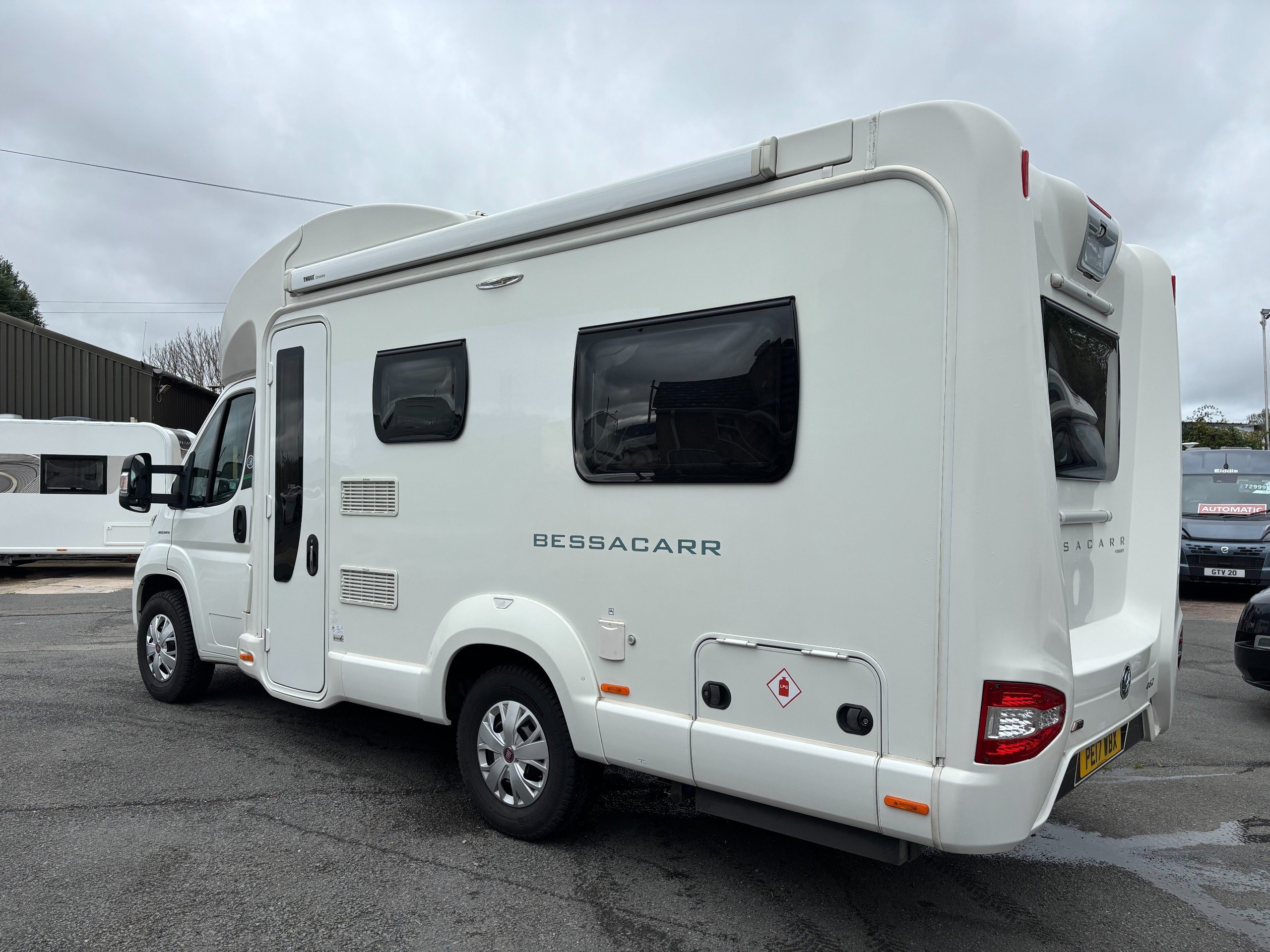 Bessacarr 462
