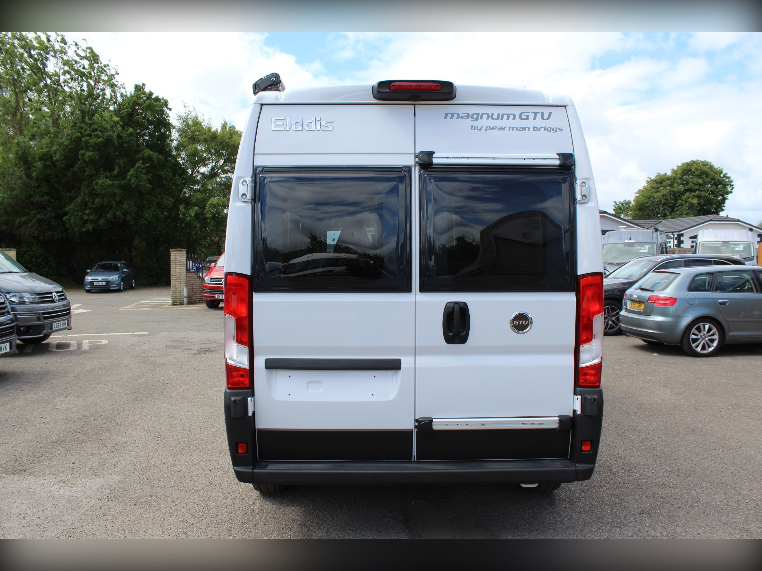 Elddis Autoquest CV20 Magnum GTV