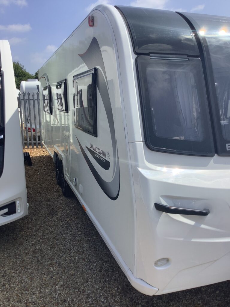 2021 Bailey Unicorn Cartagena black edition