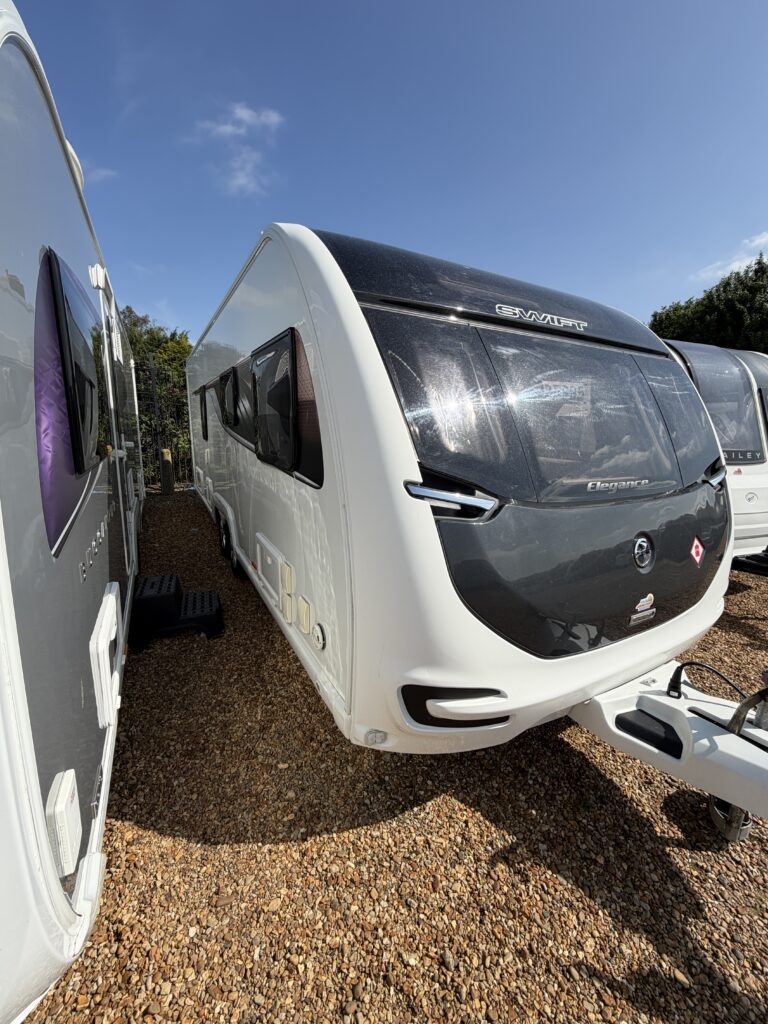 Swift Elegance 835