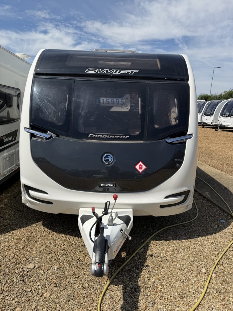 Swift Conqueror 480