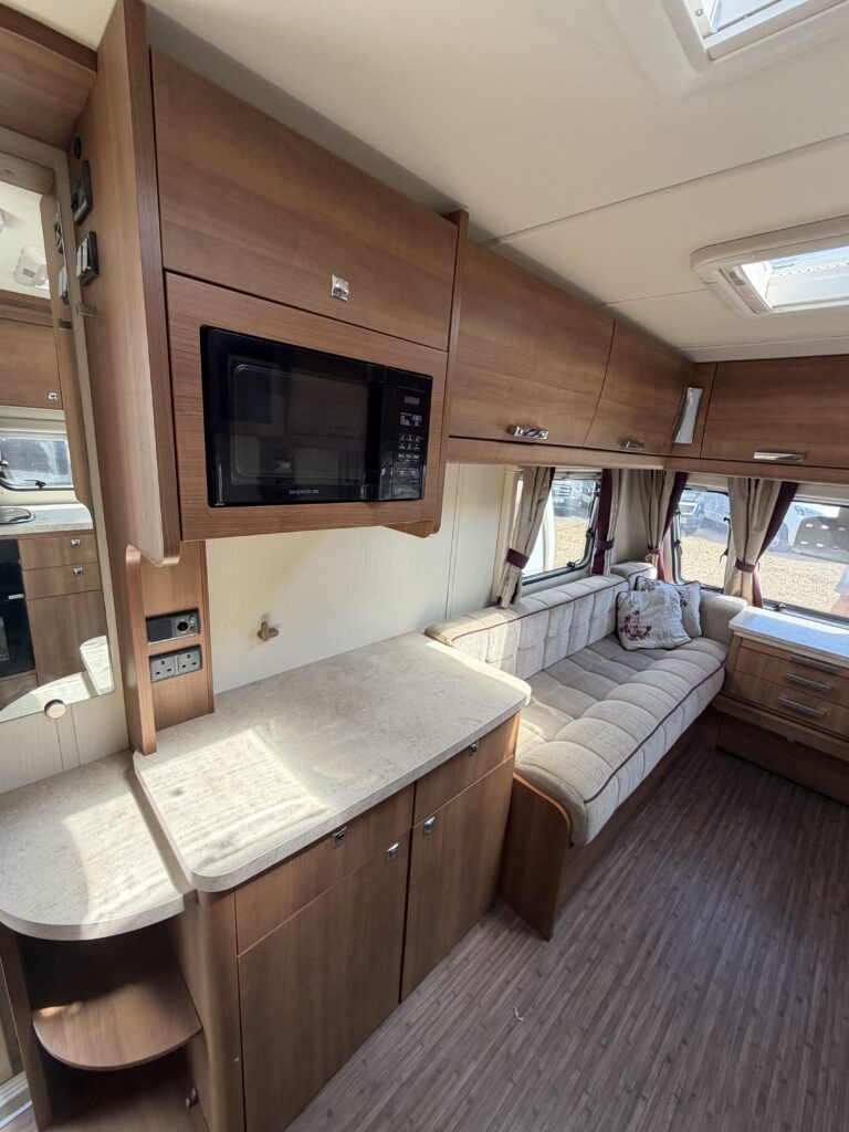 Elddis Affinity
