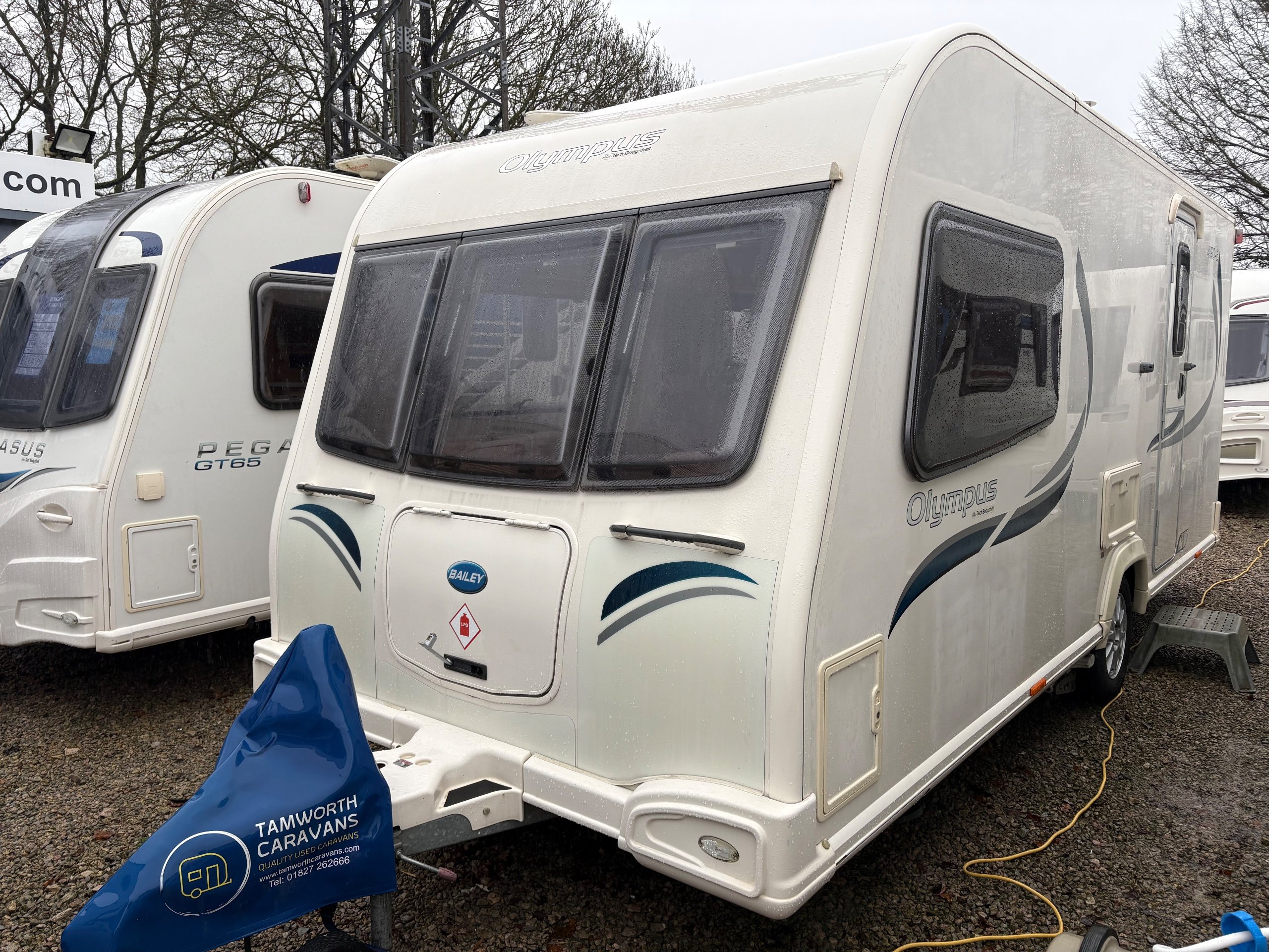 2012 Bailey Olympus 460/2 - 2-Berth Caravan with Spacious End Washroom