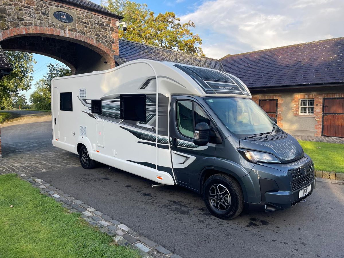 Swift Escape 674