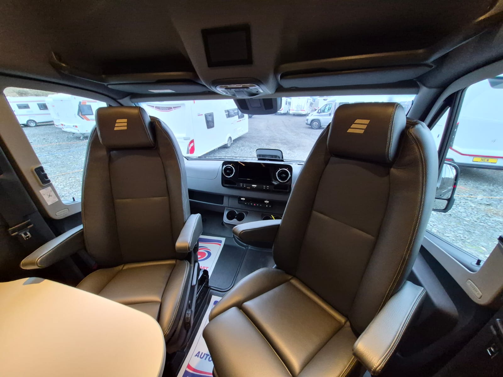 Hymer Grand Canyon S 700