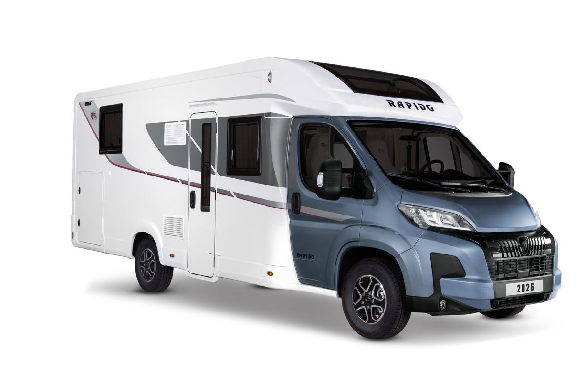 Rapido 696F - Exterior - Front