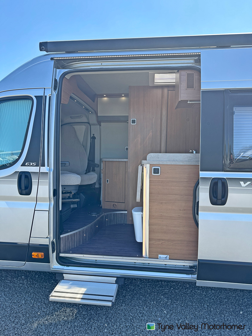 2018 Auto-Trail V Line 635 Se