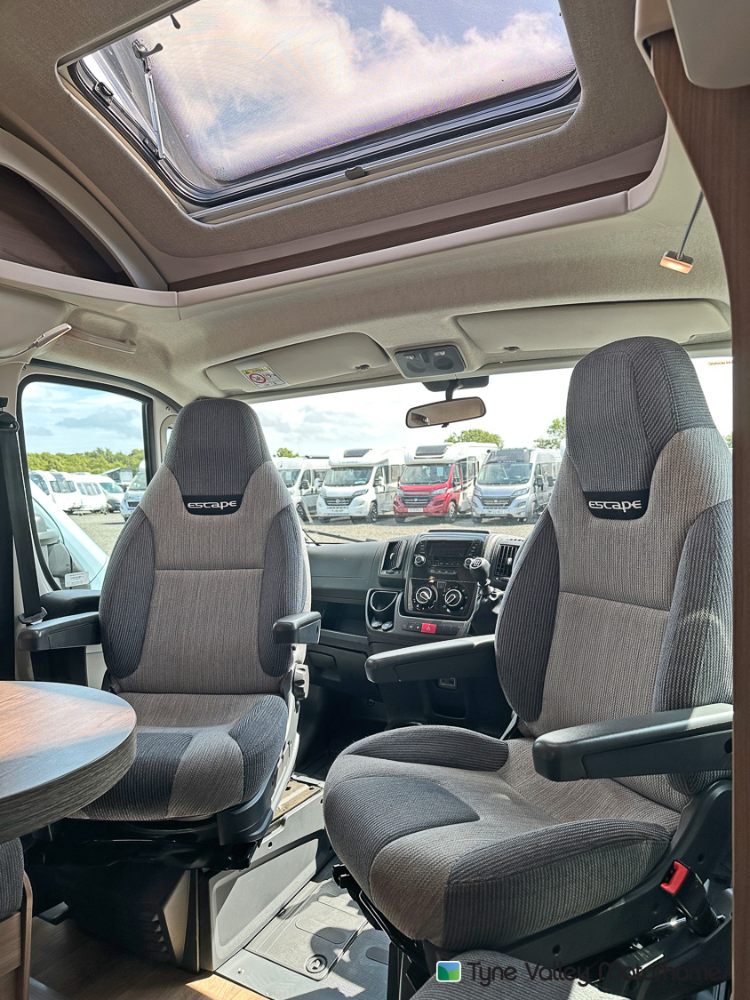 2017 Swift Escape 694